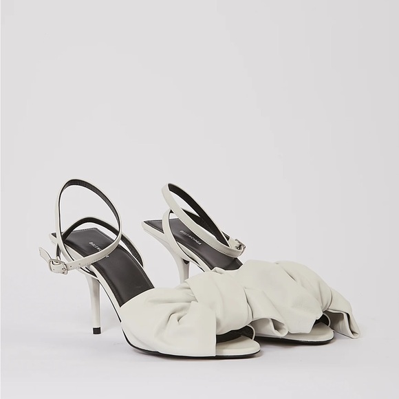 Balenciaga white heels with bow detail - Picture 1 of 6